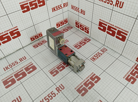 Гидроклапан MOOG D633D2505B 