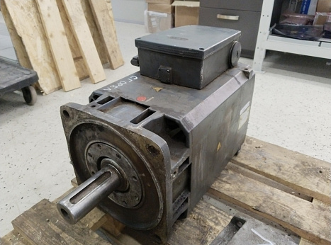 Сервомотор Siemens SIMOTICS M 1PH8135-1MS12-1BC1