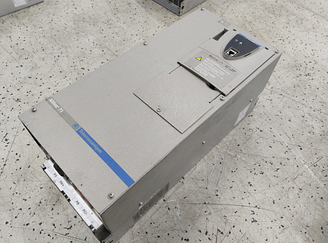 Преобразователь частоты Schneider Electric Telemecanique Altivar 71 ATV71HD37N4