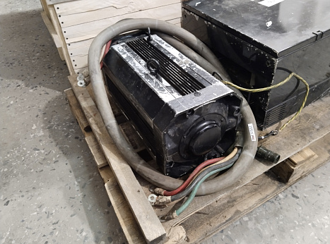 Сервомотор YASKAWA ELECTRIC SGMS-1HA2T-AMX3