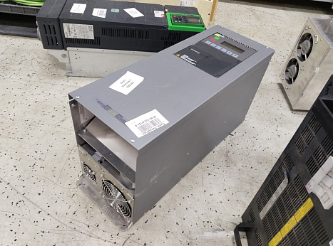 Преобразователь частоты Siemens SINAMICS G180 6SE0100-1AC23-7AA7-Z