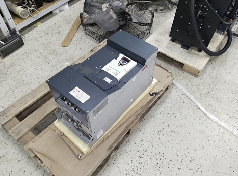 Преобразователь частоты Schneider Electric Altivar 61 ATV61HC11N4