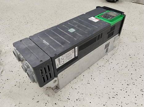 Преобразователь частоты Schneider Electric Altivar 930 ATV930D45N4 